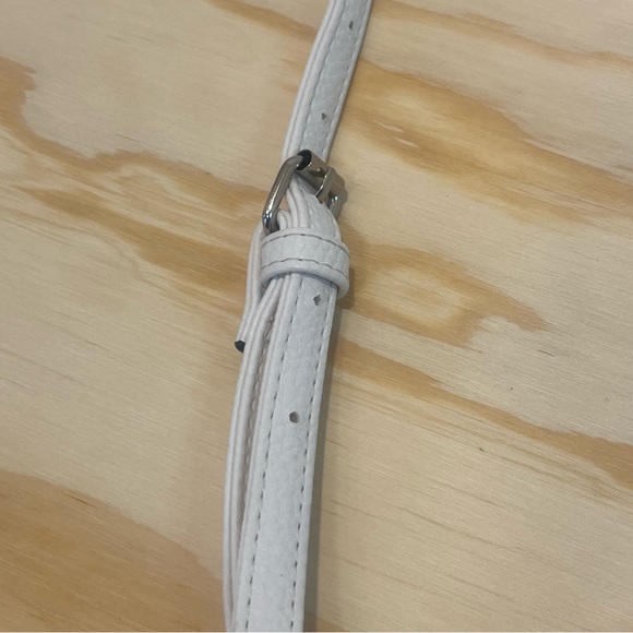 STEVE MADDEN WHITE BLAURIE CROSS BODY PURSE - Picture 11 of 12